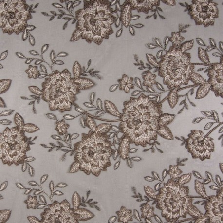 Tissu Fleurs Brodées sur Tulle Taupe 