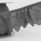 Broderie anglaise froncee