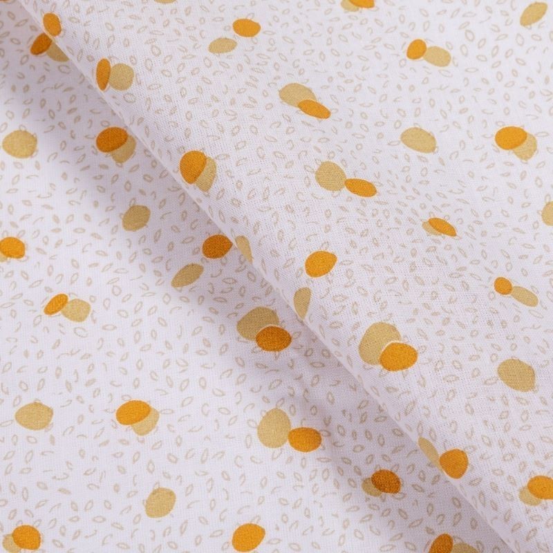 Tissu 100% Coton 'Paradise' Motif Feuilles - Couleur Amande - 2,5 Mètres - Largeur 46-59"