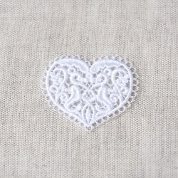 S ecusson en dentelle - Coeur