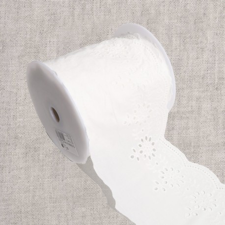 Broderie fleurs Blanc