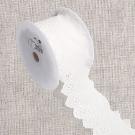 Broderie losanges Blanc