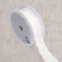 Broderie fleurs Blanc