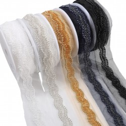 Galon perles brodees sur voile