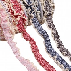 Ruche vichy et dentelle
