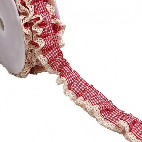 Ruche vichy et dentelle